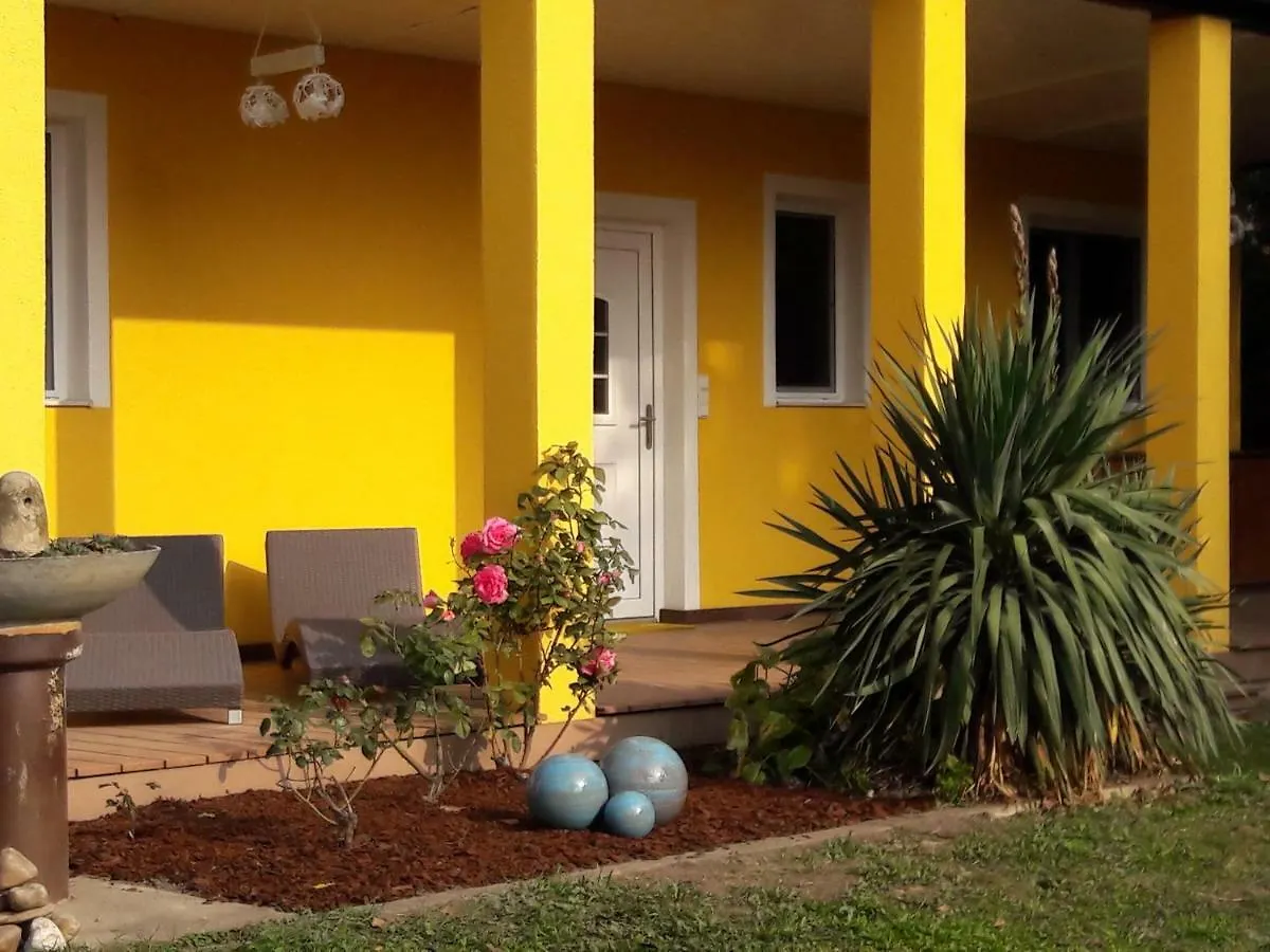 וינה Bungalow At Lake Alte Donau בית נופש